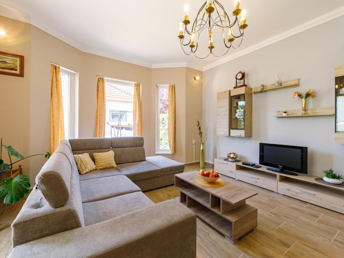 Holiday Home Ildiko By Interhome Balatonlelle Buitenkant foto